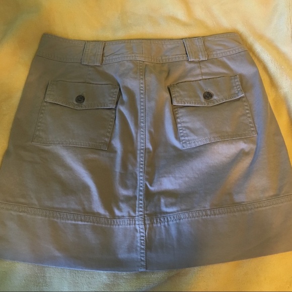 ✨HOST PICK✨ Banana Republic khaki miniskirt - Picture 6 of 9